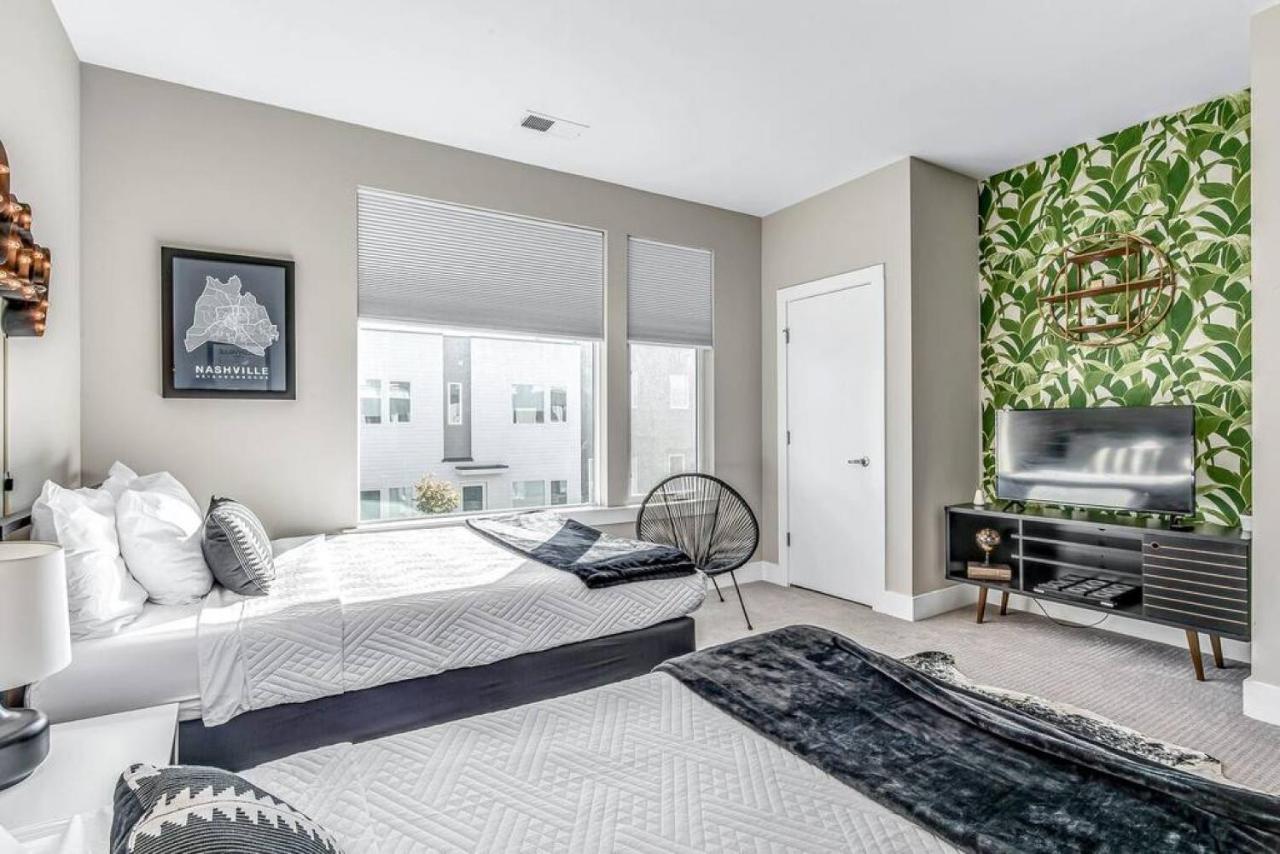Big New And Modern With Skyline View Mural And Ping Pong Nashville Luaran gambar