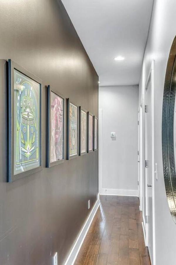 Big New And Modern With Skyline View Mural And Ping Pong Nashville Luaran gambar